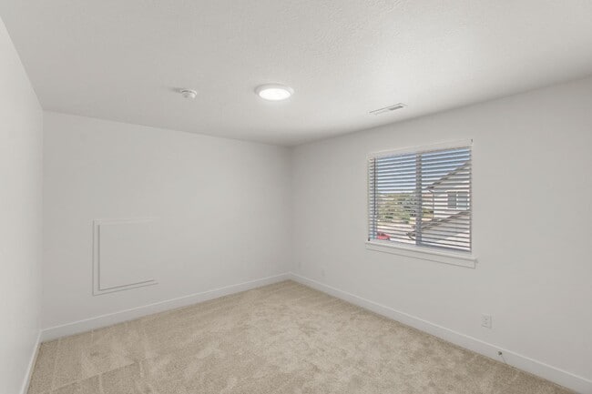 Building Photo - 3779 S 1950 W