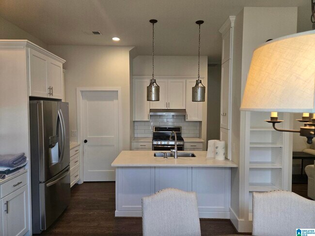 Building Photo - 3723 5th Ave S