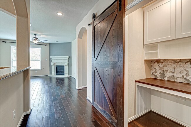 Building Photo - 4814 Sequoia Park Ln
