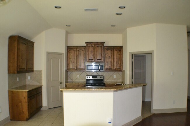 Building Photo - 4036 Eric Dr