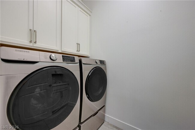 Building Photo - 6020 Langreo Ln