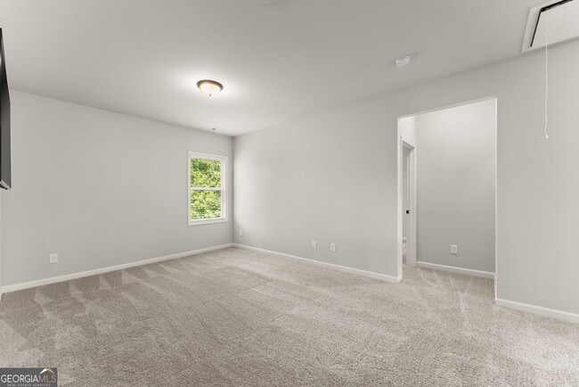 Building Photo - 4656 Silver Oak Dr SW
