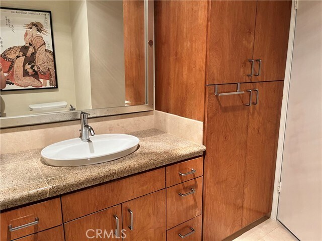 Building Photo - 3719 Country Club Dr