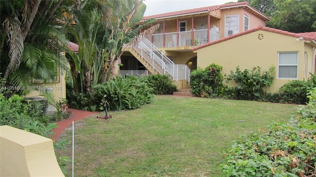 Building Photo - 1848 Madison St