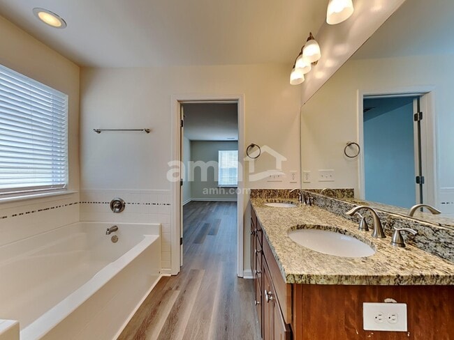 Building Photo - 1705 Diving Duck Ln