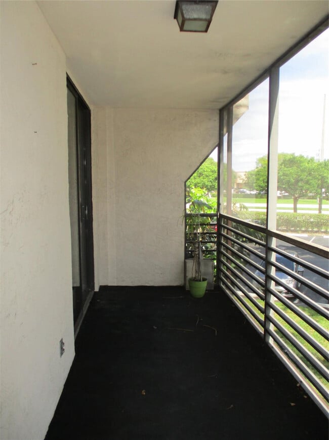 Building Photo - 6751 N University Dr