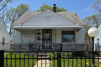 Building Photo - Renovated 3-Bedroom Home – Section 8 Welcome!