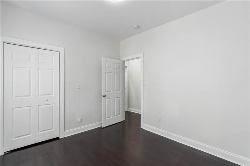 Building Photo - 954 Byron Dr SW
