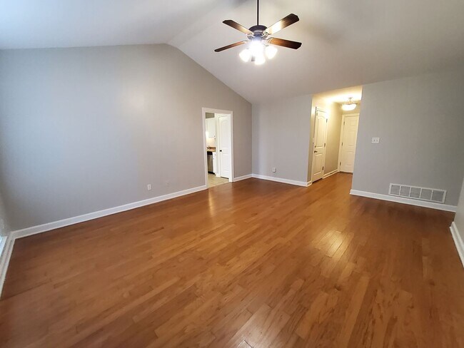 Building Photo - 8898 Rasco Hills Cove