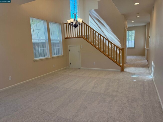 Building Photo - 2504 McLaren Ln