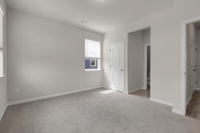 Building Photo - 23895 E Rocky Top Pl
