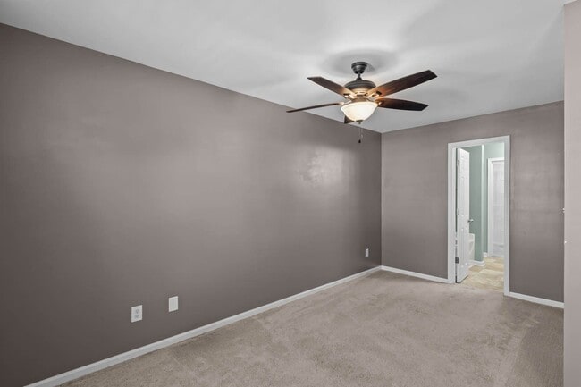 Building Photo - 415 Caldwell Loop