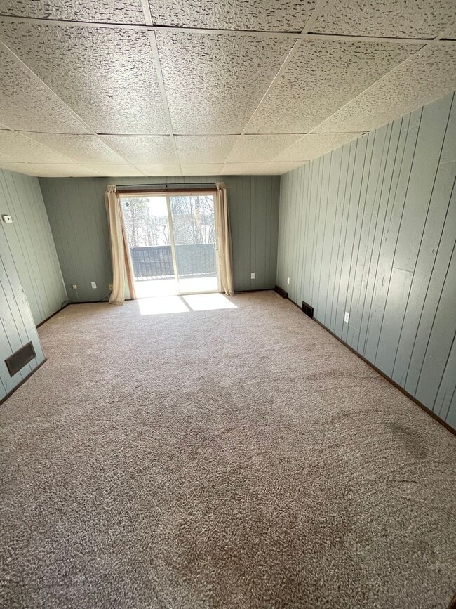 Building Photo - 5886 N Pike Lake Rd