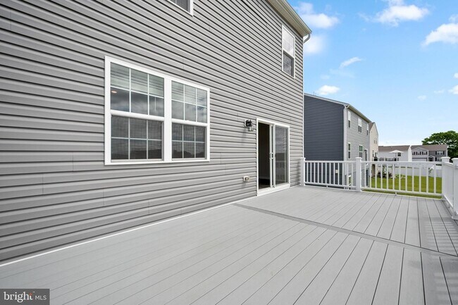 Building Photo - 504 Harper Dr