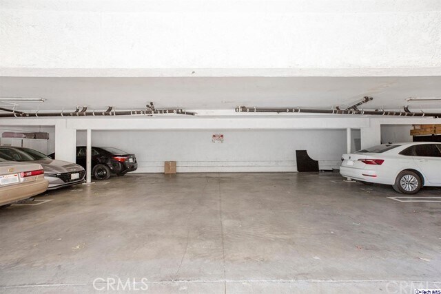 Building Photo - 464 W Lexington Dr