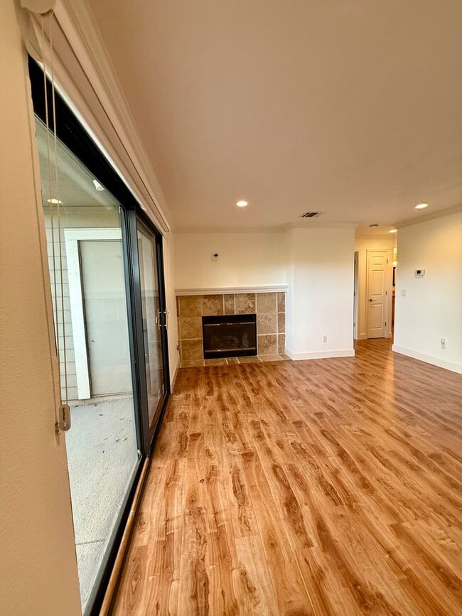 Building Photo - 164 Eastridge Dr