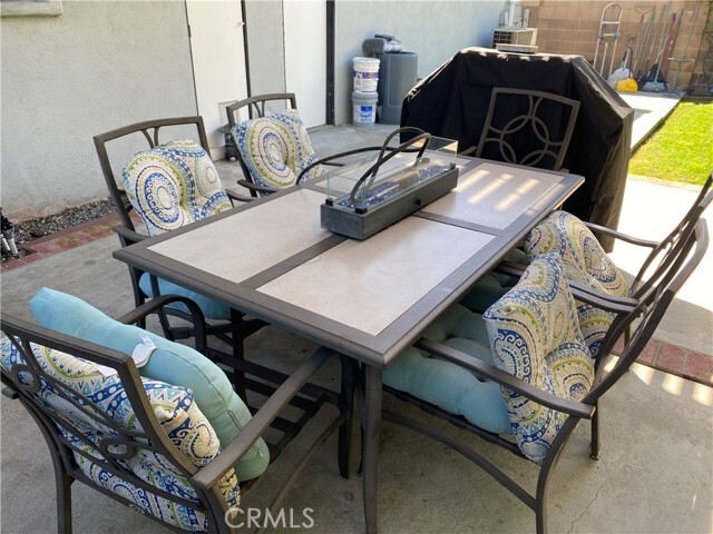 Building Photo - 1144 Carson St