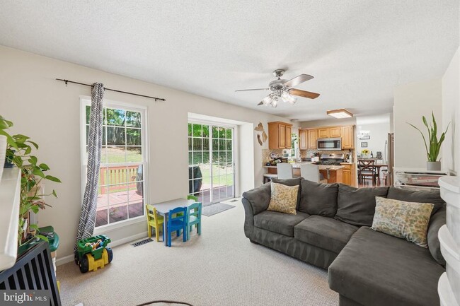 Building Photo - 4020 Blue Slate Dr