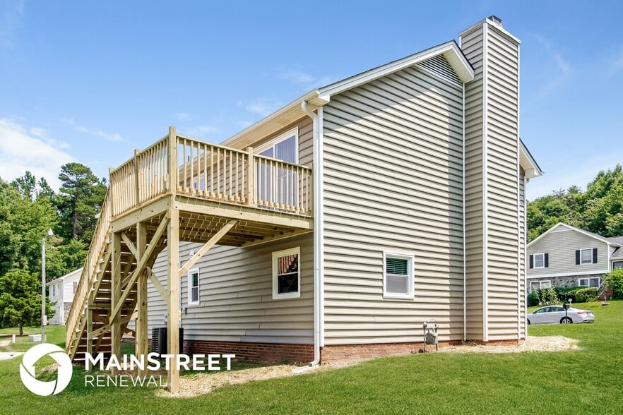 Building Photo - 1039 Glenmont Rd