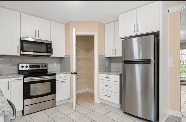 Building Photo - 1036 Legacy Ct