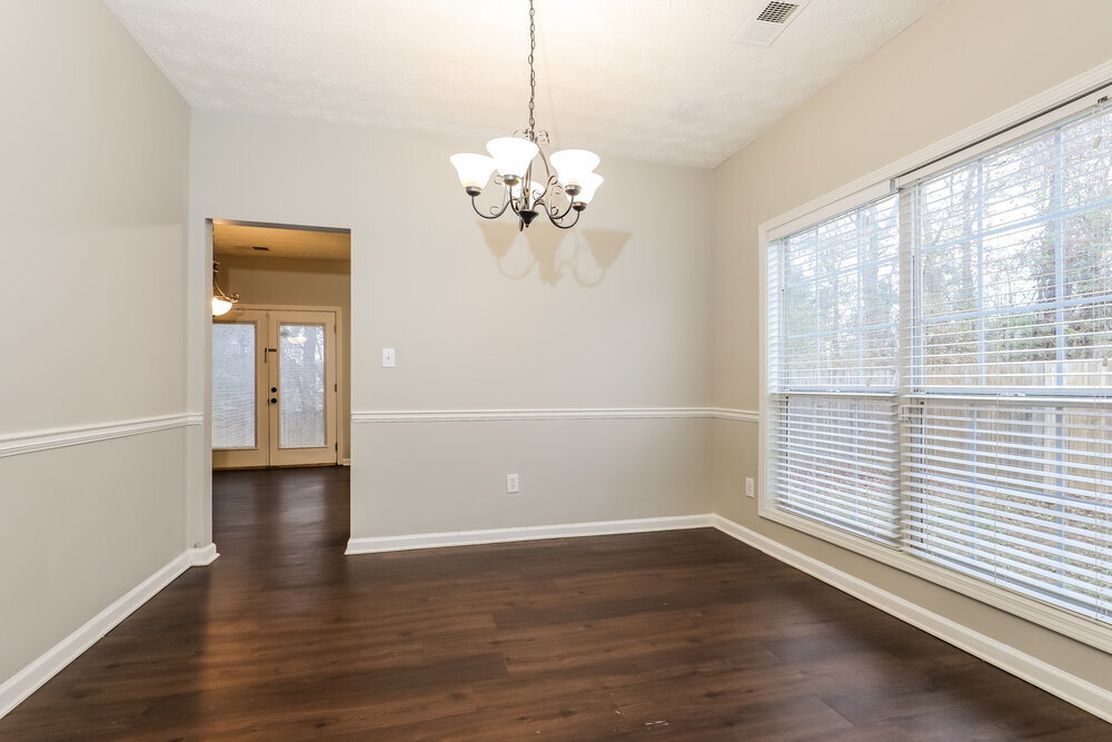 Building Photo - 251 Winthrop Ln