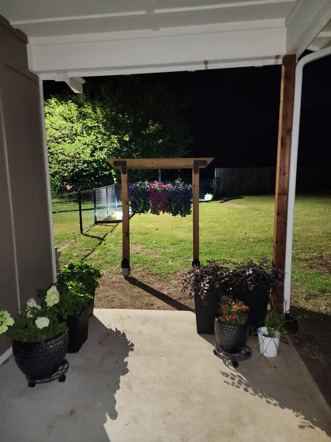 Private covered porch - 16271 E 82nd St N