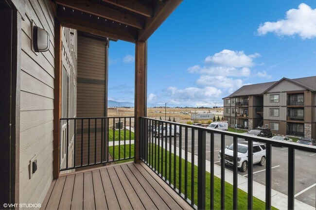 Building Photo - Eagle Valley Ranch Apartments