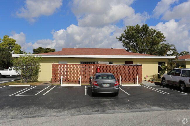 Community - Forest Hills Apartments