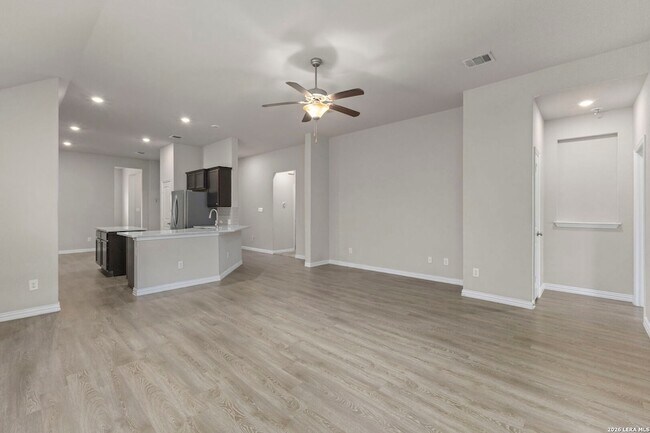 Building Photo - 15007 Gelding Hts