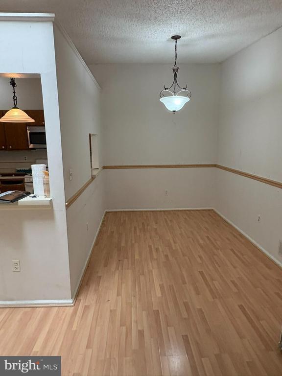 Building Photo - 109 Versailles Ct
