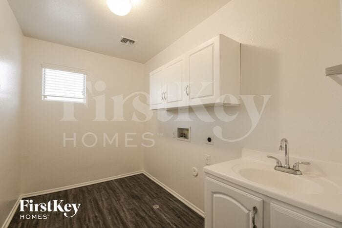 Building Photo - 14331 N 145th Dr