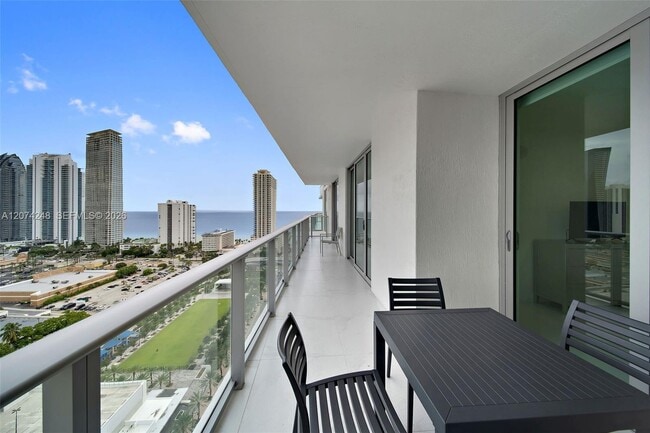 Building Photo - 300 Sunny Isles Blvd