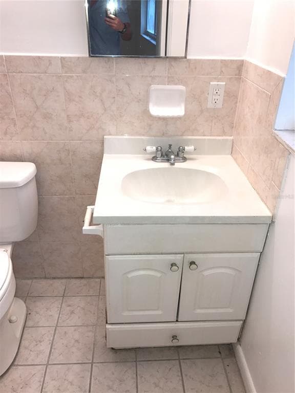 Building Photo - 906 Homewood Dr