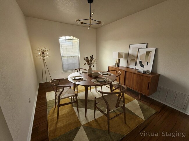 Building Photo - 408 Viola Dr