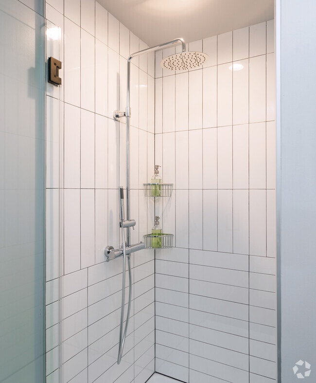 Building Photo - The Bush Temple II