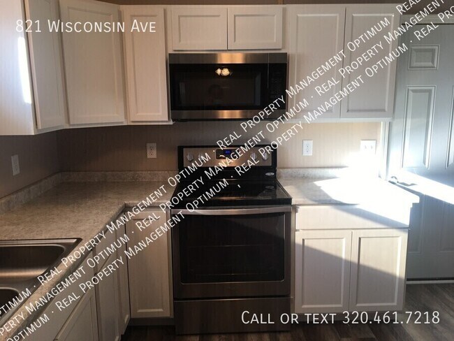 Building Photo - 821 Wisconsin Ave