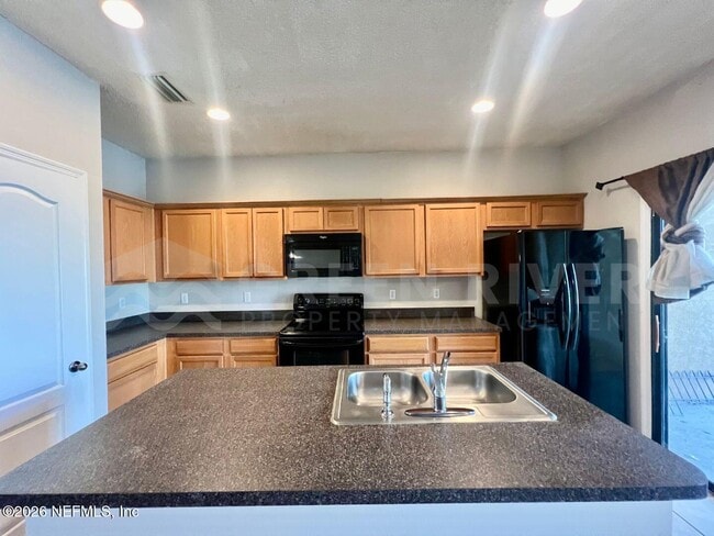 Building Photo - 5285 Brighton Park Ln