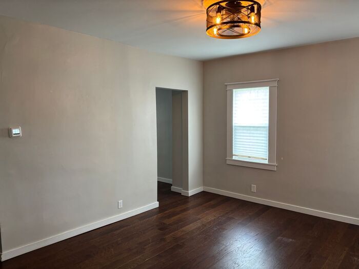 Building Photo - 33 S Princeton Ave