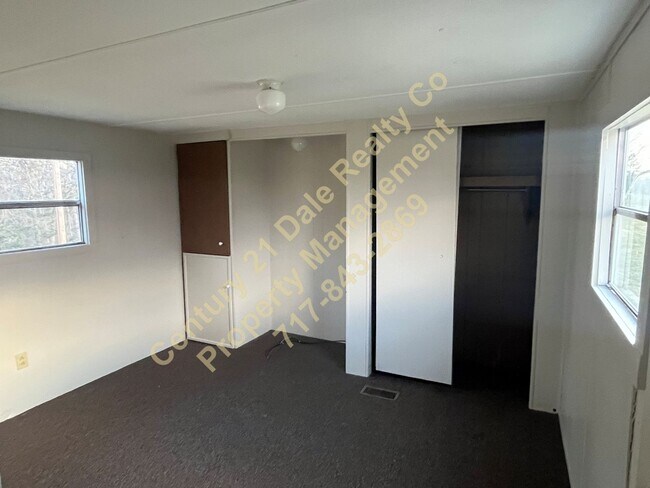 Building Photo - 2 Bedroom 1 Bath home in East Berlin