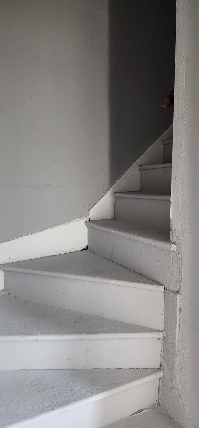 Building Photo - 4277 Margaretta Ave