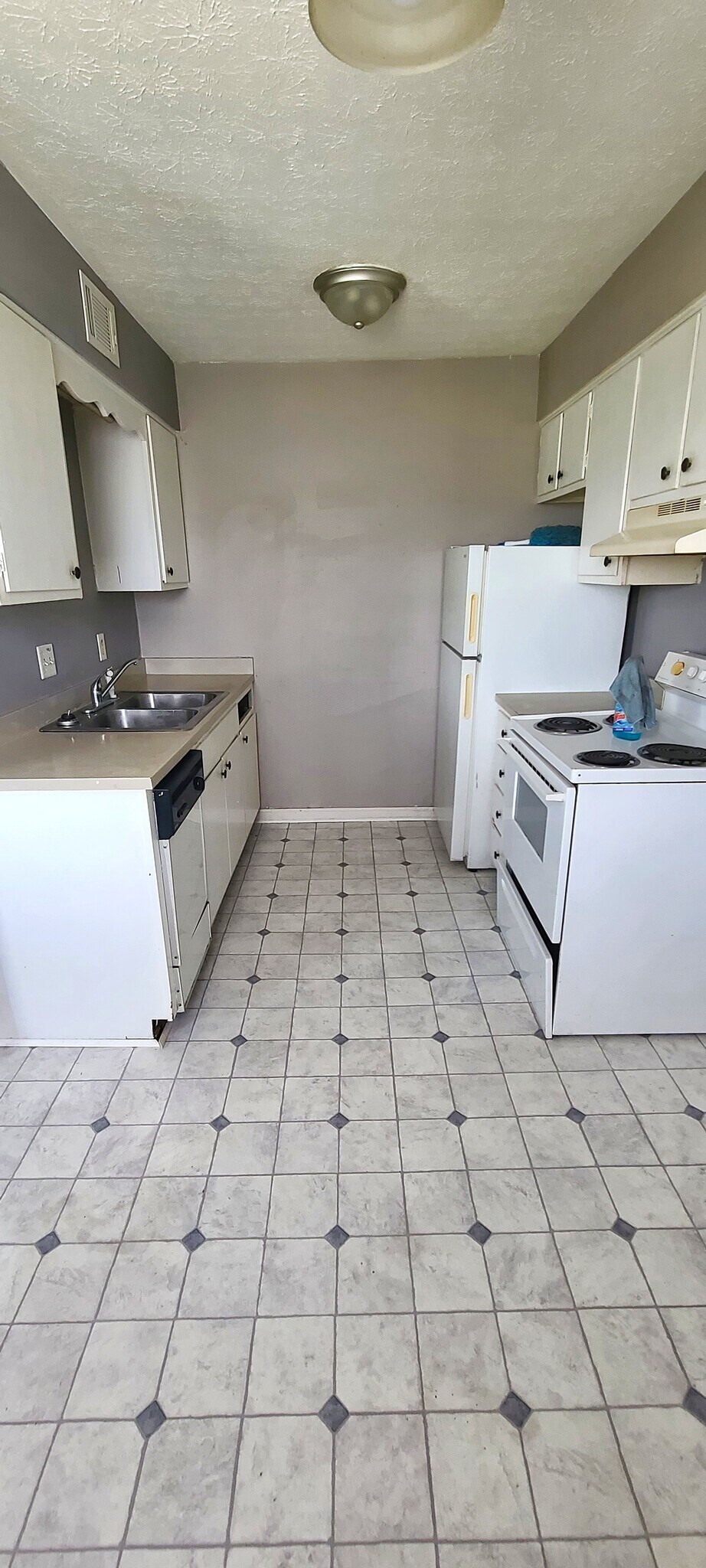 Building Photo - 1519 Steadmantown Ln