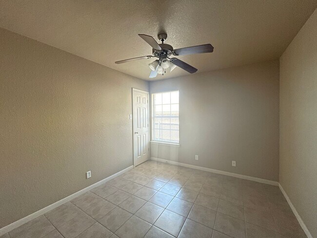 Building Photo - 1310 Powder River Dr