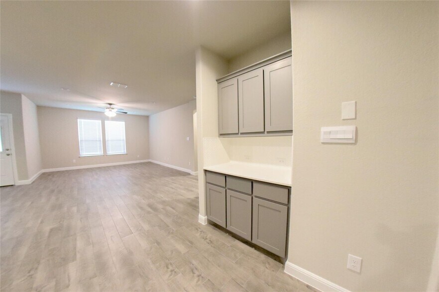 Building Photo - 14640 Antlia Dr