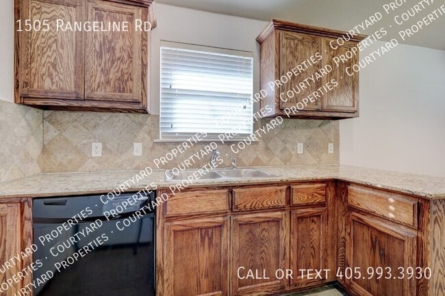 Building Photo - 1505 Rangeline Rd