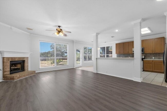 Building Photo - 11217 Jockey Bluff Dr