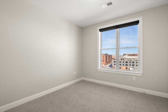 Building Photo - 99 Foundry Pl