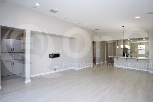 Building Photo - 18030 W Jones Ave