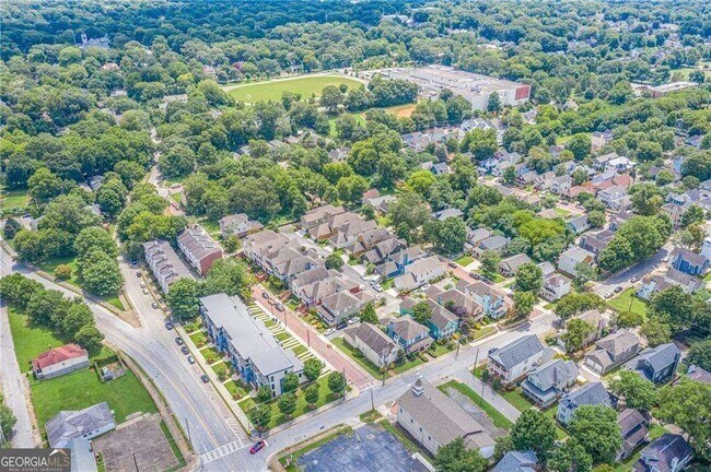 Building Photo - 472 Martin St SE