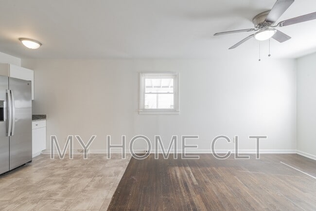 Building Photo - 1024 Houston St