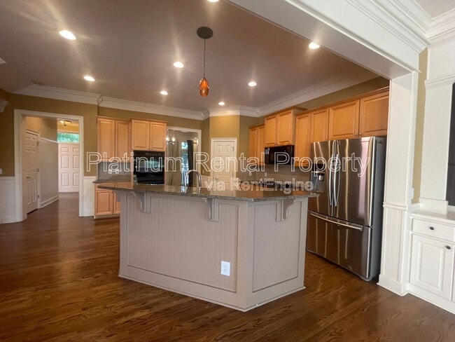 Building Photo - 1460 Wembley Ct NE